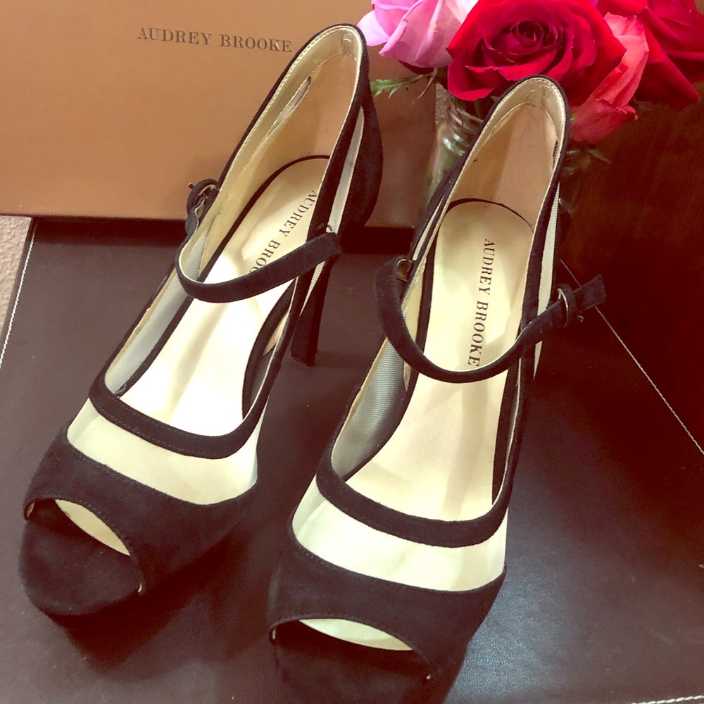 Audrey Brooke Marilyn 9 1/2 Leather upper